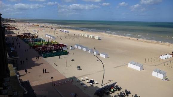 Residente Topaze De Panne Gem 1 Slpk App Luxe Afw & Ruime Parking Incl Bagian luar foto